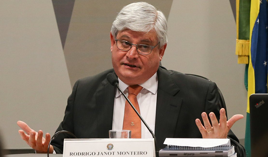 PGR pede abertura de inquérito contra Aécio, Cunha e Edinho Silva