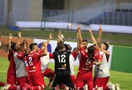 Com gol de Léo Gamalho, CRB empata com o Cruzeiro e avança na Copa do Brasil