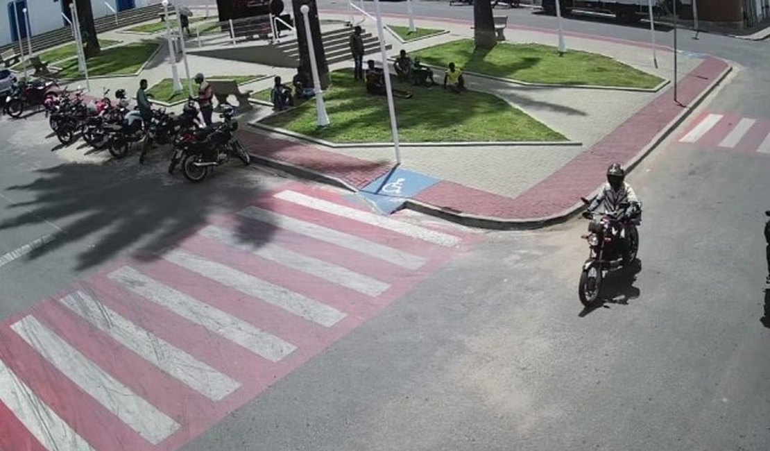 Vídeo mostra tentativa de homicídio que deixou três baleados em Palmeira dos Índios