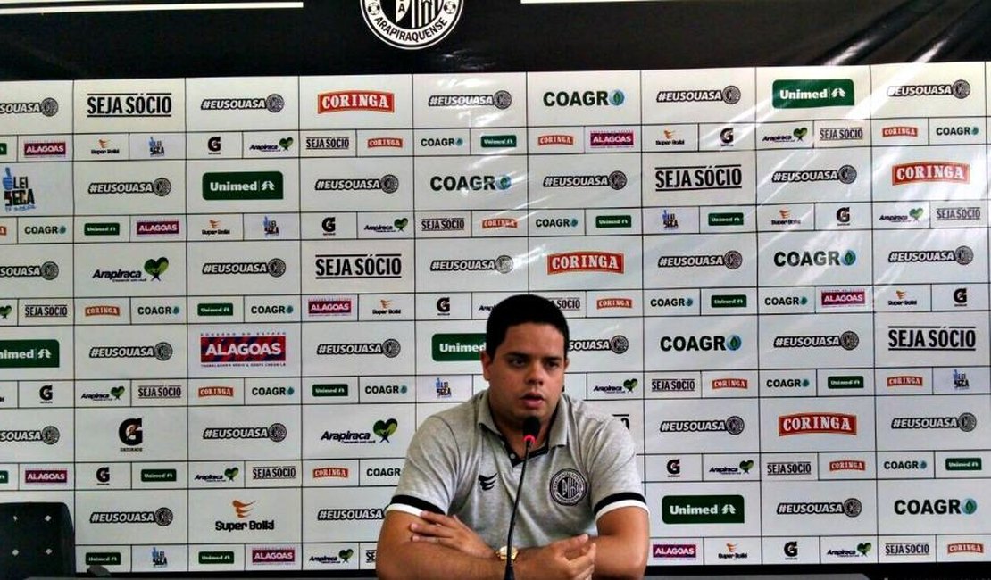 Sócios do alvinegro bancam contratação do meio-campista Raul