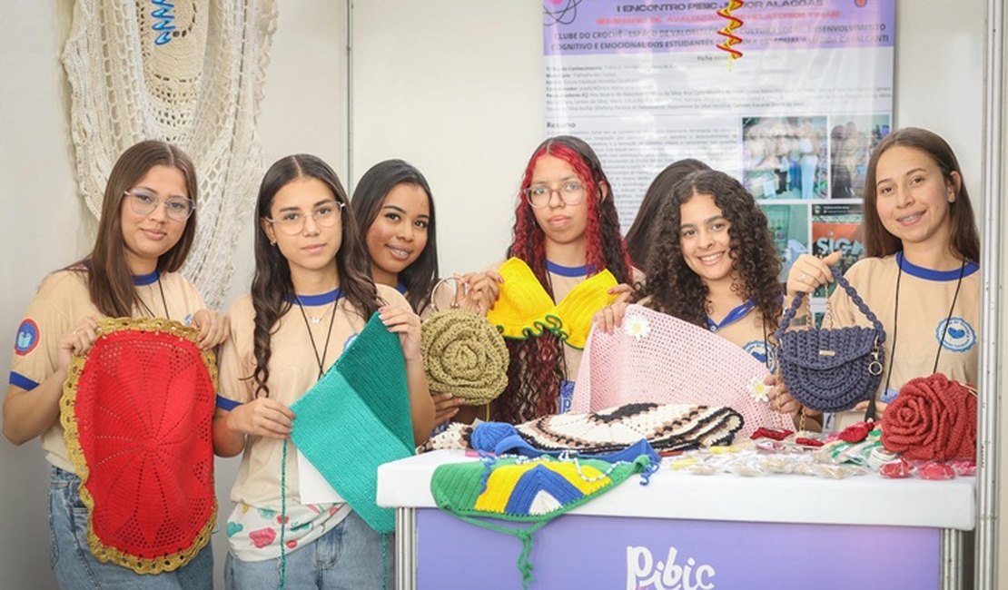 Crochê transforma a vida de estudantes em Palmeira dos Índios