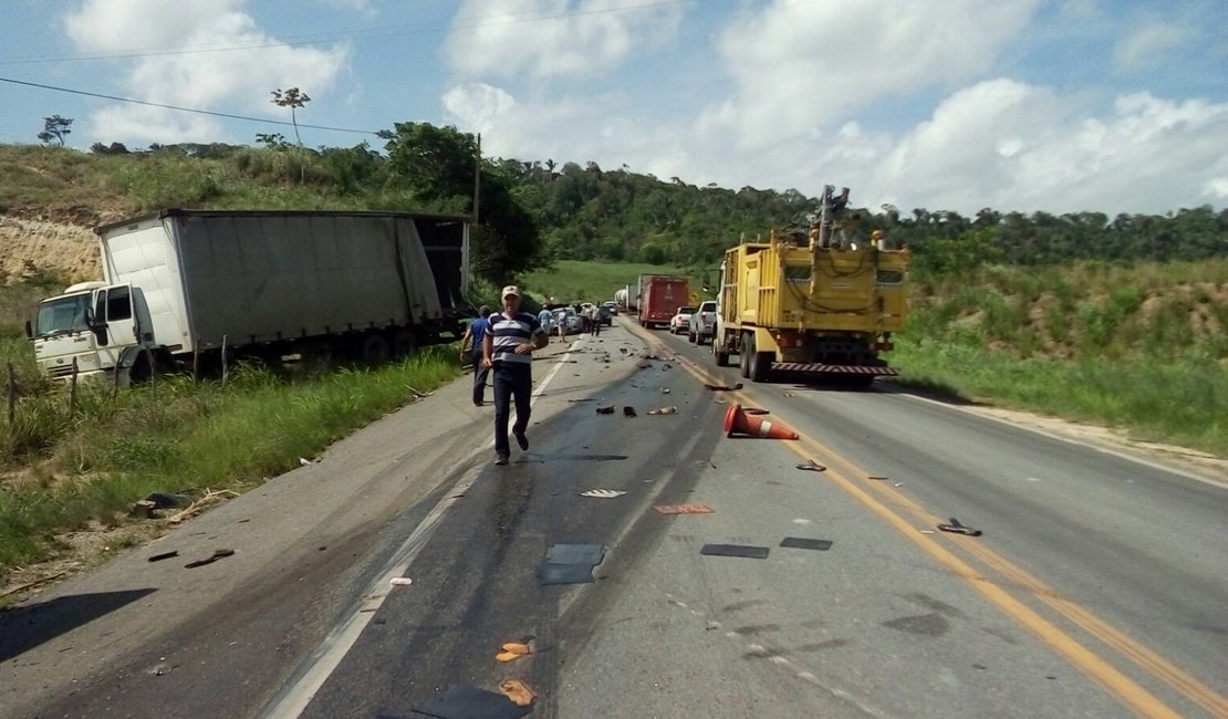 Acidente envolvendo 12 veículos deixa feridos em Pilar