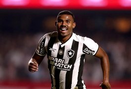 Nottingham Forest anuncia a contratação do lateral Cuiabano