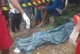 VÍDEO: Corpo do menino Matheus, que morreu afogado no Rio Ipanema, é retirado da água