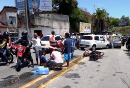 Motorista faz manobra irregular e provoca acidente envolvendo quatro veículos em Maceió