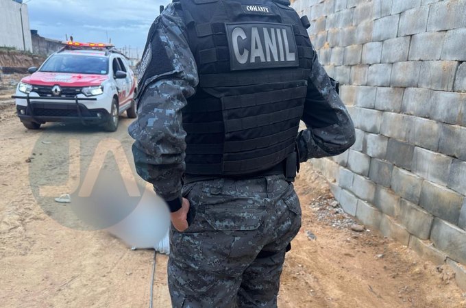 Homem fica ferido após queda de paredão de cerca de 5 metros, em Arapiraca