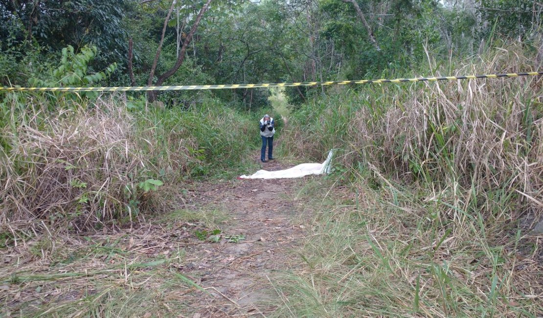 Corpo de jovem é encontrado com braço decepado em Boca da Mata, Alagoas