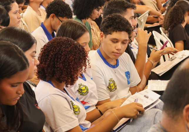 Cursinhos populares podem aderir à rede de apoio federal até o dia 04 de março