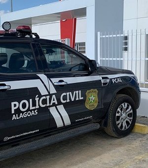 Polícia Civil cumpre mandado de busca e apreensão e recupera aparelho celular em Arapiraca