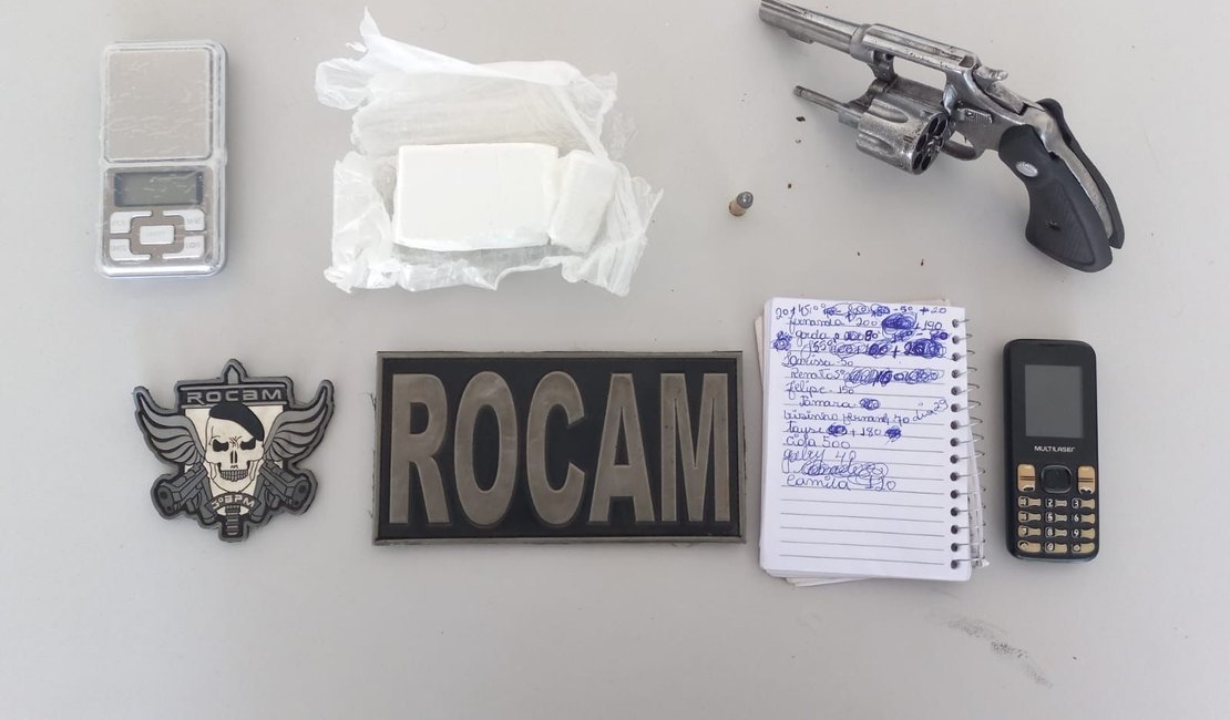 VÍDEO. PM prende jovem por porte ilegal de arma de fogo em Arapiraca