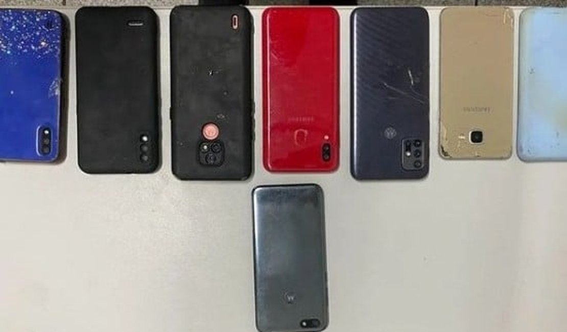 Policia Civil apreende celulares roubados e convoca vítimas de assalto para recuperá-los, em Alagoas
