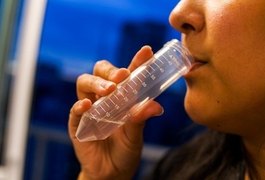 Teste que utiliza saliva promete identificar coronavírus com mais segurança e com menor custo