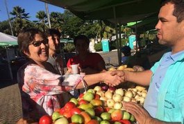 Célia Rocha visita feira da Agricultura Familiar e defende manutenção de produtos orgânicos
