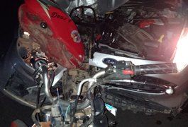 Cantor e esposa morrem após colisão causada por condutor embriagado na AL 220, no Agreste