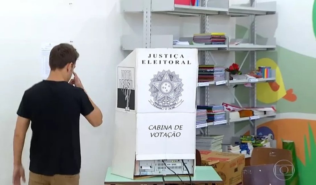 TREs dizem que mudanças de locais de votação são 'excepcionais' e número é menor que em 2022