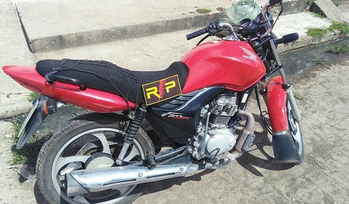 Radiopatrulha recupera veículo roubado no bairro Brasília, em Arapiraca