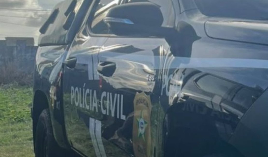 Babá é presa suspeita de dopar bebê com medicamentos em Alagoas