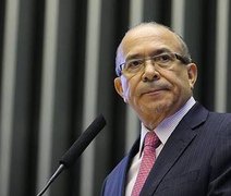 Pedidos de saque de contas inativas do FGTS devem começar dia 14, diz Padilha