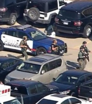 4 pessoas ficam feridas após ataque a tiros em escola do Texas