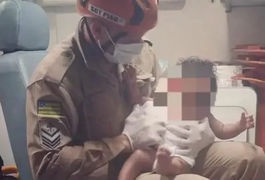 Bebê de 8 meses é abandonado em terreno; polícia investiga