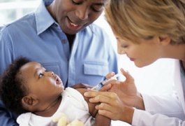 Pediatras alertam para queda na vacinação infantil durante a pandemia