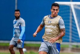 Meia ex-Inter e Grêmio morre ao se desequilibrar e cair de prédio na Argentina