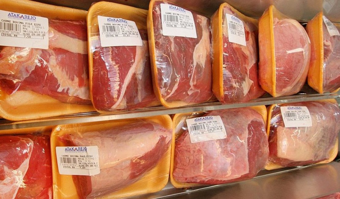 Homem que furtou peças de carne por não ter nada para comer é solto pela Justiça