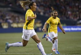 Seleção brasileira feminina volta ao top 10 de ranking da Fifa