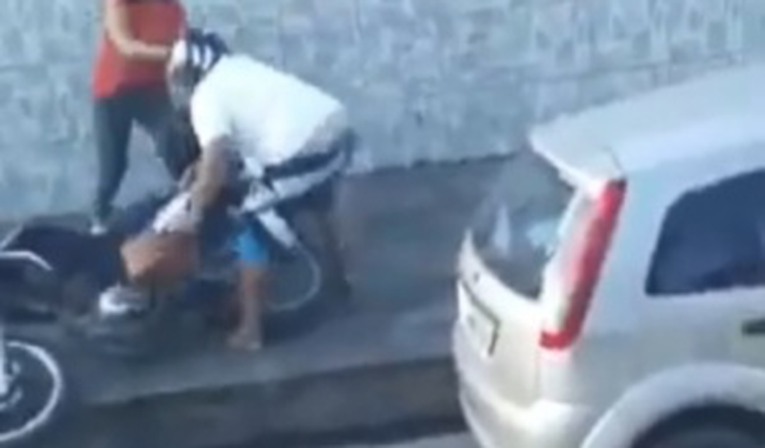 Mulher é atropelada durante tentativa de assalto em Maceió