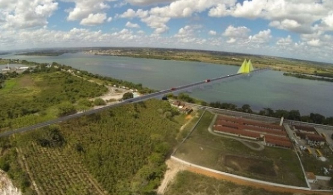 Comerciantes aguardam com expectativa construção da ponte entre Penedo-AL e Neópolis-SE