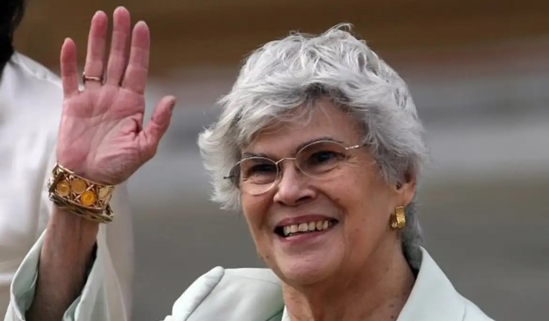 Morre a primeira presidente mulher da Nicarágua, Violeta Chamorro