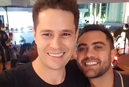 Pedro Leonardo reencontra Thiago Costa, filho de Leandro e ex-dupla