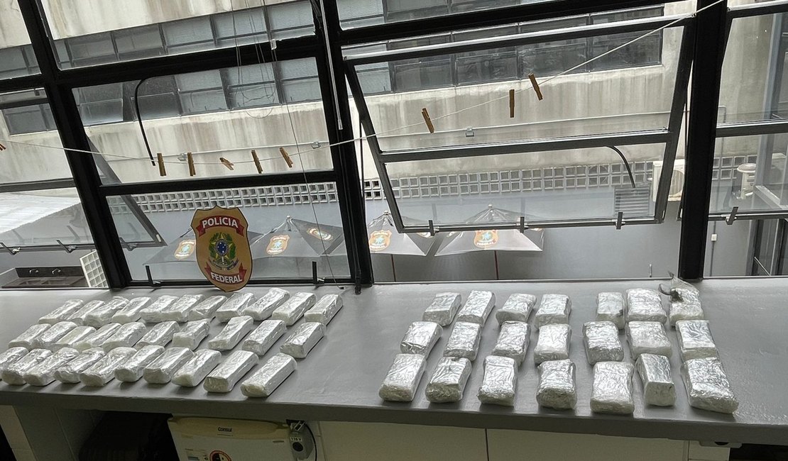 Operação da PF prende duas pessoas e apreende mais de 20 KG de maconha em aeroporto de Alagoas