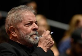 Justiça suspende entrega de título Doutor Honoris Causa ao ex-presidente Lula