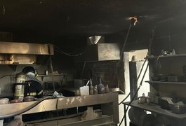 Incêndio em restaurante na Praia do Francês é controlado pelos Bombeiros; ninguém ficou ferido