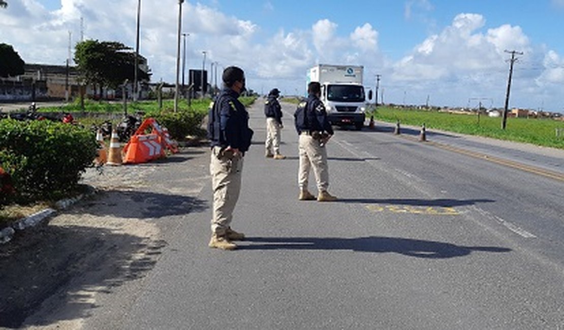 PRF prende cinco pessoas no final de semana em rodovias de Alagoas