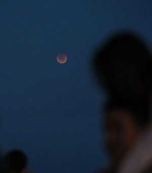 Eclipse lunar terá Lua de Sangue na madrugada desta terça-feira