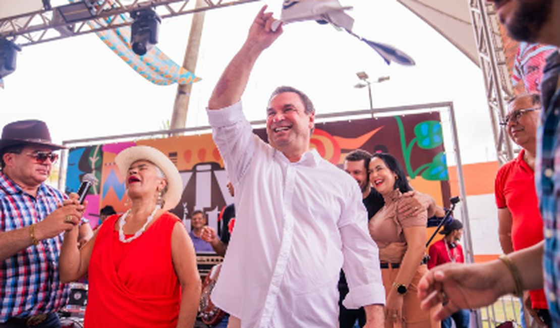 Ed Gama e Os Disgramados se apresentam no Cultura da Praça, em Arapiraca, nesta segunda (22)