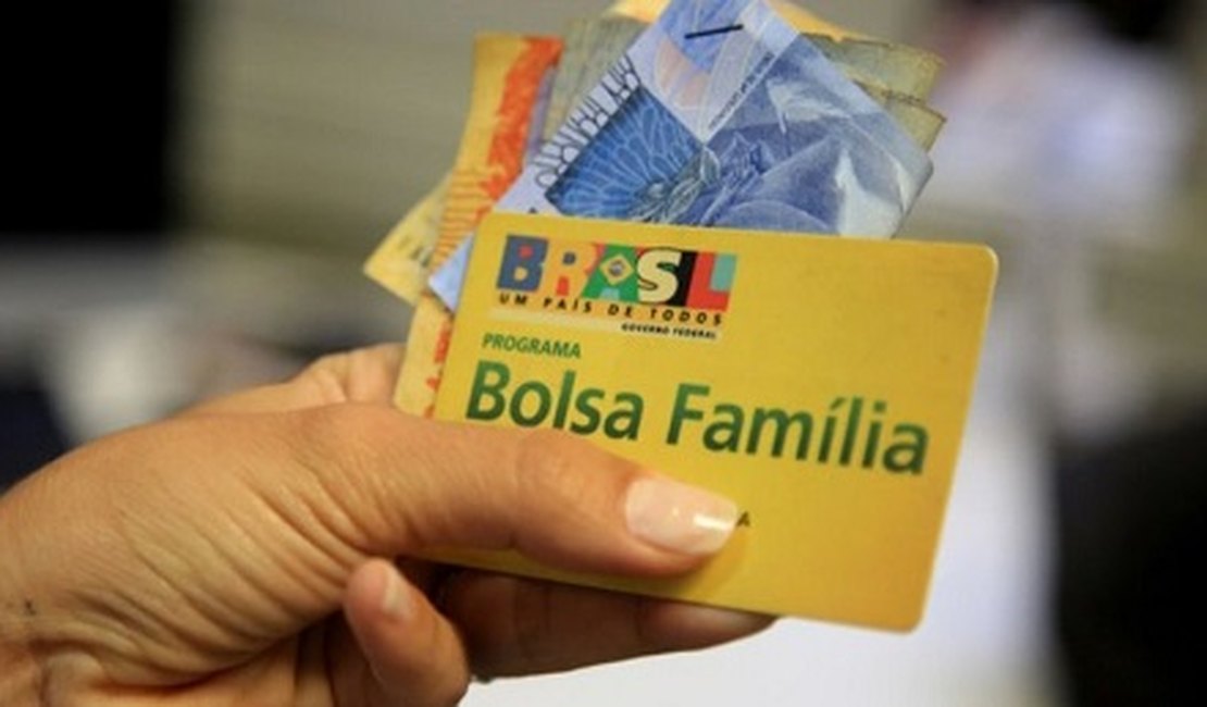 Beneficiários do Bolsa Família começam a receber 4ª parcela do auxílio emergencial hoje