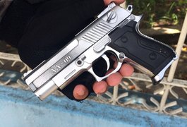 Menor é apreendido com simulacro de arma de fogo em Arapiraca