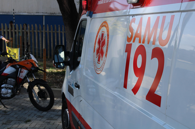 Samu salva jovem de 28 anos em Maceió após mal súbito, na Pajuçara