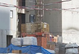 Queda de elevador de carga deixa três operários mortos em obra de condomínio na Rodovia Raposo Tavares, em SP