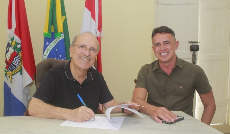 Prefeito Ronaldo Lopes convoca professores, técnicos de segurança e monitores de governança aprovados no concurso público