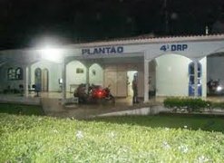 Acusado de maus-tratos contra menor é preso enquanto trabalhava em distribuidora, em Arapiraca