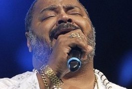 Arlindo Cruz é internado com pneumonia no Rio