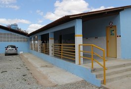 Vila São Francisco ganha escola e creche modernizadas