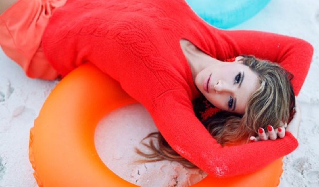 Aos 43 anos, Dany Bananinha está grávida pela primeira vez