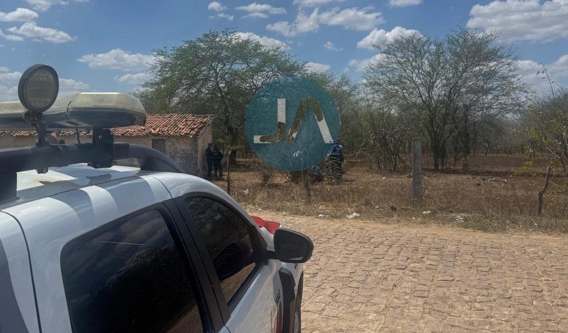 Dois homens são mortos a tiros na saída do Presídio do Agreste, em Girau do Ponciano