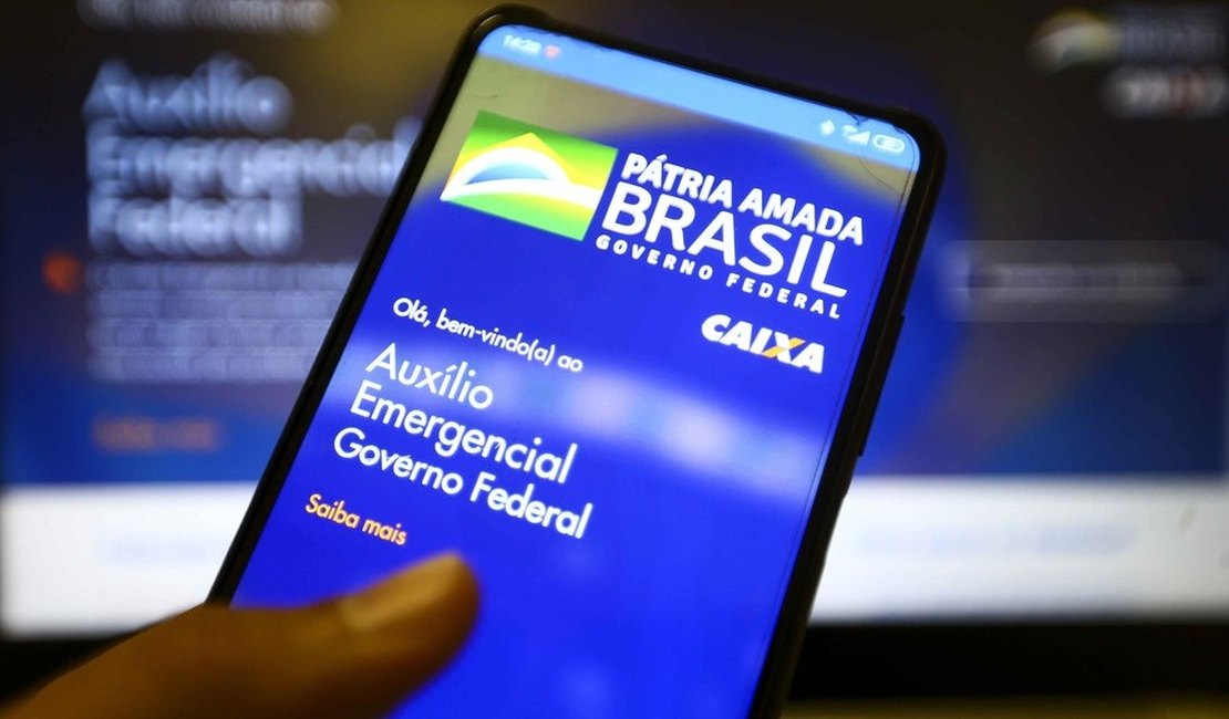 Beneficiário do Auxílio Brasil pode consultar parcelas; saiba como