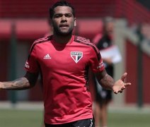 Fluminense e Daniel Alves não chegam a acordo e negociação é encerrada